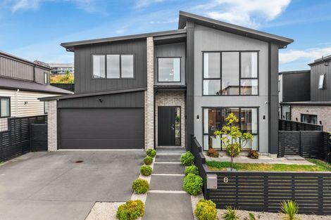 Photo of property in 8 Kumukumu Road, Long Bay, Auckland, 0630