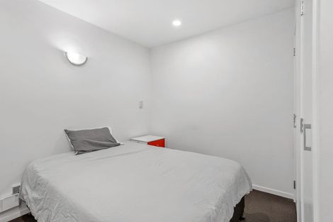 Photo of property in Alpha Apartments, 505/17 Vogel Lane, Auckland Central, Auckland, 1010