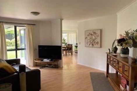 Photo of property in 6 Red Oak Place, Schnapper Rock, Auckland, 0632