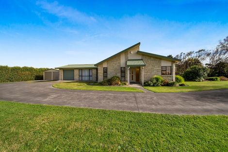 Photo of property in 2227 Skeet Road, Auroa, Hawera, 4678
