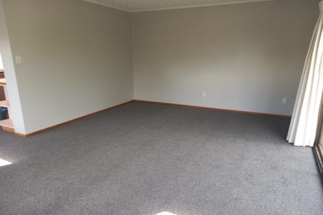 Photo of property in 71 Elizabeth Street, Waikanae, 5036