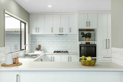 Photo of property in 22 Joseph Banks Drive, Whitby, Porirua, 5024