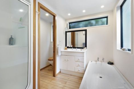 Photo of property in 81 Palliser Road, Roseneath, Wellington, 6011