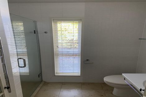 Photo of property in 2 Saint Leonards Road, Hauraki, Auckland, 0622