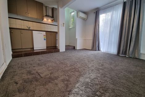 Photo of property in 2/40 Bayview Road, Bayview, Auckland, 0629