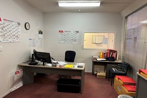 Photo of property in 336 Devon Street West, New Plymouth, 4310