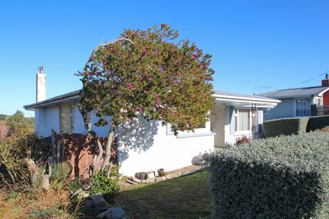 Photo of property in 41 Tamar Street, South Hill, Oamaru, 9400