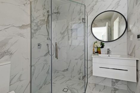 Photo of property in 17b Alexandra Street, Riverhead, 0820