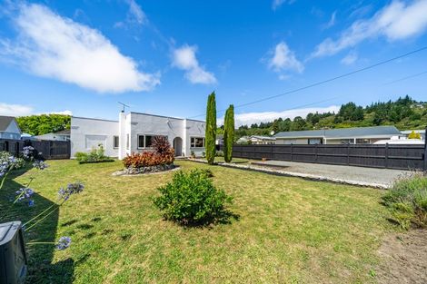 Photo of property in 9 Mangaroa Hill Road, Maoribank, Upper Hutt, 5018