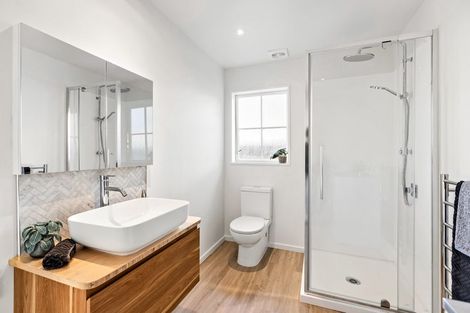 Photo of property in 165b Queens Drive, Lyall Bay, Wellington, 6022