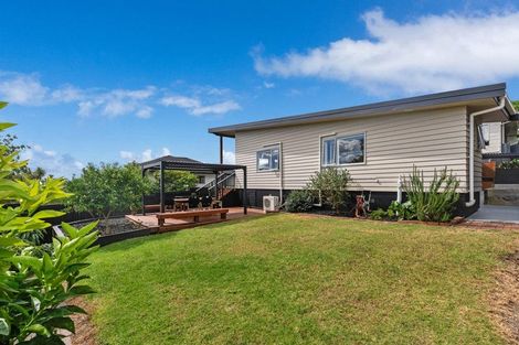 Photo of property in 1/9 Watea Road, Torbay, Auckland, 0630