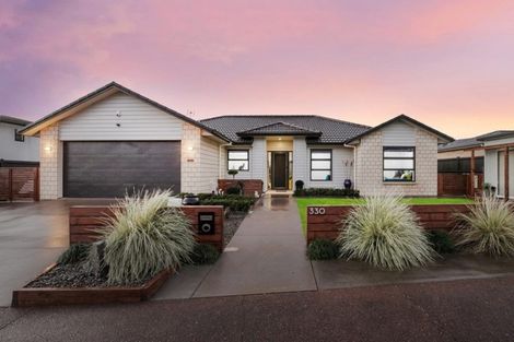 Photo of property in 330 Harbourside Drive, Karaka, Papakura, 2113