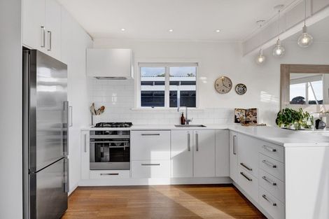 Photo of property in 158a Brooklands Road, Vogeltown, New Plymouth, 4310