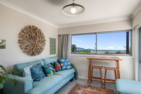 Photo of property in 64 Kotare Street, Waikanae, 5036