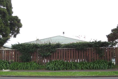 Photo of property in 1 Adventure Street, Marfell, New Plymouth, 4310