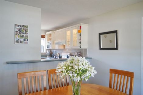 Photo of property in 6 Townshend Crescent, Halswell, Christchurch, 8025