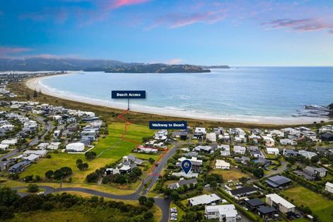 Photo of property in 4 Taumata Road, Omaha, Warkworth, 0986