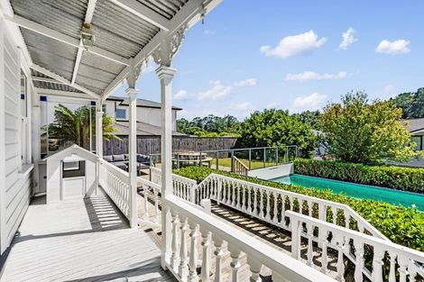 Photo of property in 12 The Avenue, Albany, Auckland, 0632