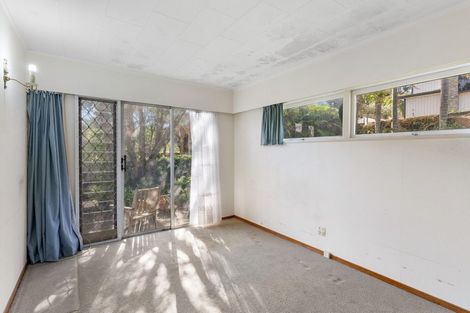 Photo of property in 6 The Esplanade, Castor Bay, Auckland, 0620