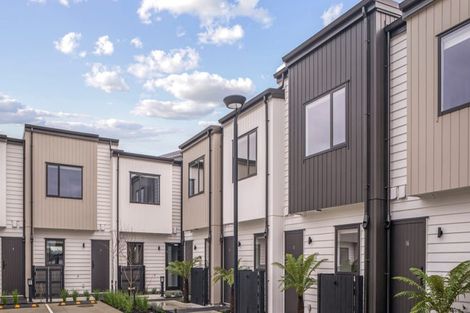 Photo of property in 9/48 Moire Road, Massey, Auckland, 0614