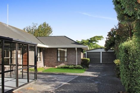 Photo of property in 48 Bellingham Place, Avonhead, Christchurch, 8042