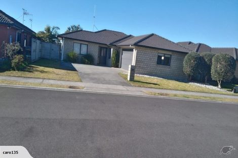 Photo of property in 19 Grabella Place, Papamoa Beach, Papamoa, 3118