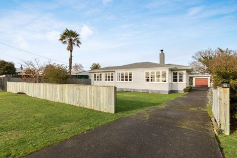 Photo of property in 2 Giesen Road, Feilding, 4702