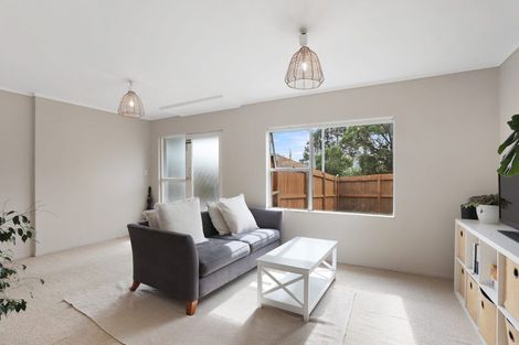 Photo of property in 82c Woodglen Road, Glen Eden, Auckland, 0602