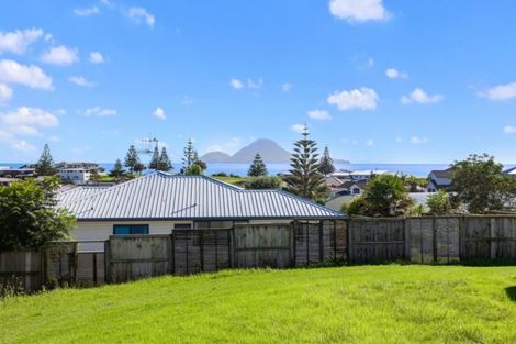 Photo of property in 17 Ocean View Road, Coastlands, Whakatane, 3120