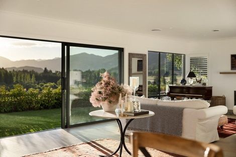 Photo of property in 25 Cotter Avenue, Arrowtown, 9302