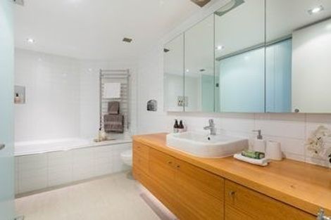 Photo of property in 3/137 Tamaki Drive, Mission Bay, Auckland, 1071