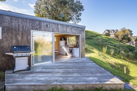 Photo of property in 33a Hicks Crescent, Waikanae Beach, Waikanae, 5036