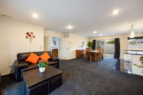 Photo of property in 5 Allgood Place, Rototuna North, Hamilton, 3210