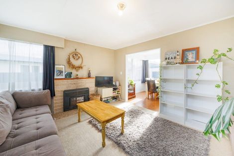 Photo of property in 31 Abraham Crescent, Milson, Palmerston North, 4414