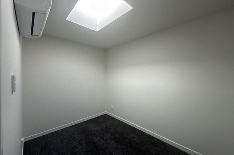 Photo of property in 8/28 Ludlow Terrace, Totara Vale, Auckland, 0627