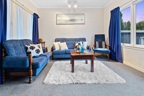 Photo of property in 58 Royal Road, Massey, Auckland, 0614