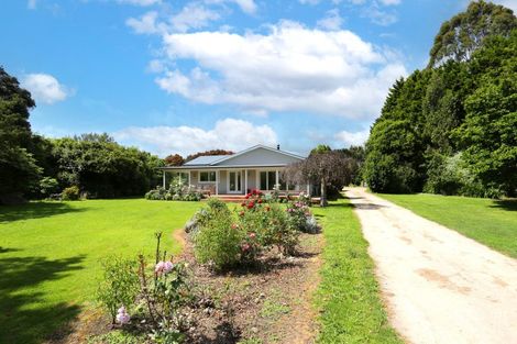 Photo of property in 25 Harrison Road, Fordell, Whanganui, 4577