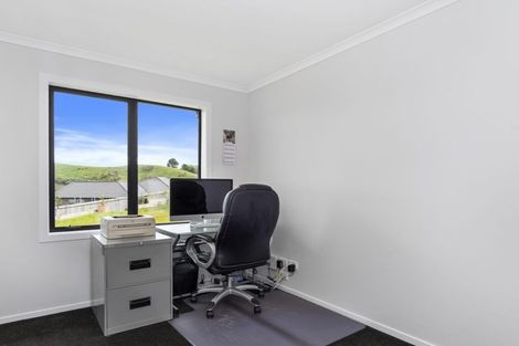 Photo of property in 3 Moira Close, Welcome Bay, Tauranga, 3175