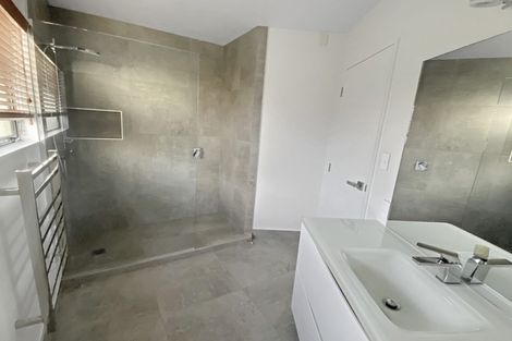 Photo of property in 71 Gills Road, Albany Heights, Auckland, 0632