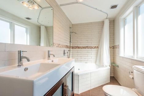 Photo of property in 57 Durham Street, Aro Valley, Wellington, 6021