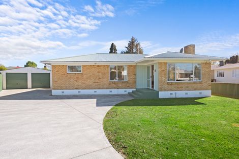 Photo of property in 28 Kowhai Street, Tuakau, 2121