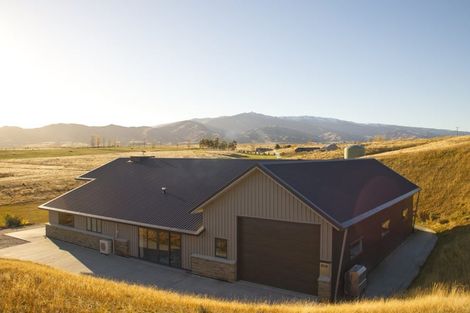 Photo of property in 211 Mcarthur Road, Springvale, Alexandra, 9391