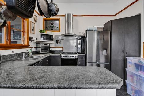 Photo of property in 231 Glover Road, Hawera, 4610