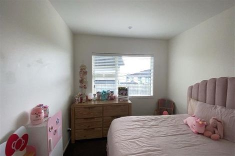 Photo of property in 7 Kingfisher Road, Silverdale, 0932
