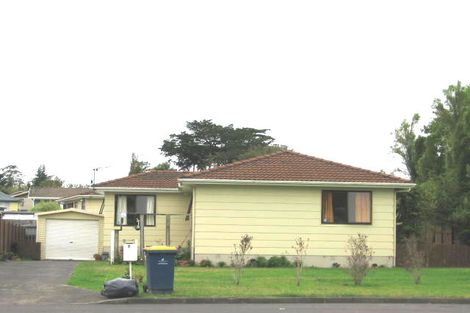 Photo of property in 8 Hamblyn Place, Ranui, Auckland, 0612