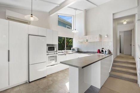 Photo of property in 9/66 Victoria Road, Devonport, Auckland, 0624