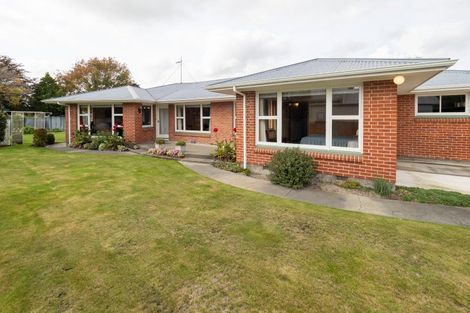 Photo of property in 16 Middle Road, Allenton, Ashburton, 7700