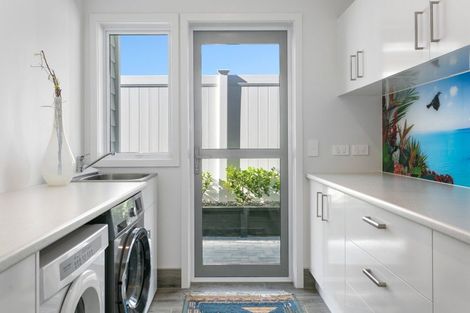 Photo of property in 1 Maunganamu Drive, Wharewaka, Taupo, 3330