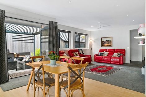 Photo of property in 35 Double Cone Road, Jacks Point, Queenstown, 9371