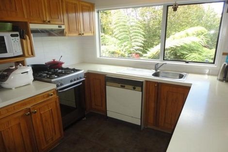 Photo of property in 9 Hiwihau Place, Glenfield, Auckland, 0629